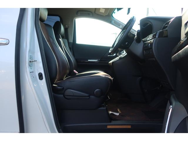 アルファード ２４０Ｓ　タイプゴールド　電動リアゲート　両側パワスラ　前後センサー　１１型後席モニター　８型ナビ　地デジＴＶ　Ｂｌｕｅｔｏｏｔｈ　バックカメラ　ＤＶＤ再生　クルコン　スターターキー　ＥＴＣ　ドラレコ　リア＆オートエアコン（16枚目）