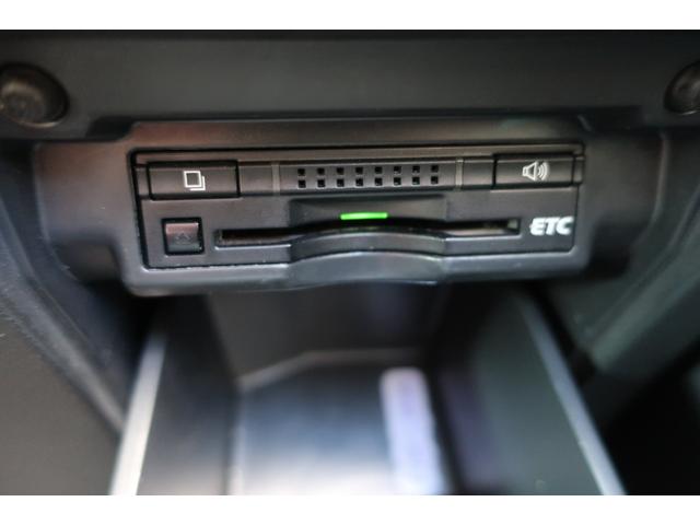 アルファード ２４０Ｓ　タイプゴールド　電動リアゲート　両側パワスラ　前後センサー　１１型後席モニター　８型ナビ　地デジＴＶ　Ｂｌｕｅｔｏｏｔｈ　バックカメラ　ＤＶＤ再生　クルコン　スターターキー　ＥＴＣ　ドラレコ　リア＆オートエアコン（25枚目）
