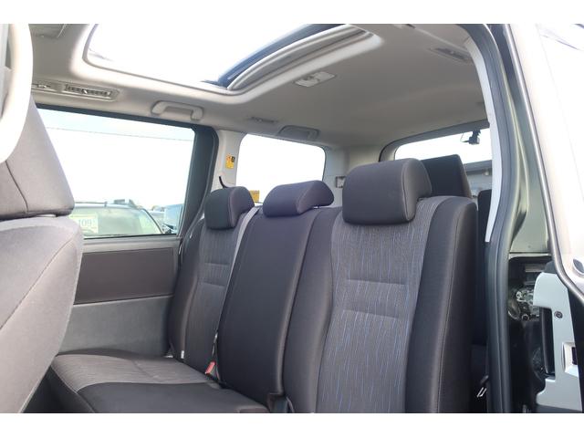 �T�����[�t�ŊJ�����ꂽ�V��B������Ȃ���̃h���C�u�͊i�ʂł���