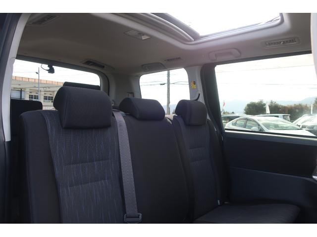 �T�����[�t�ŊJ�����ꂽ�V��B������Ȃ���̃h���C�u�͊i�ʂł���