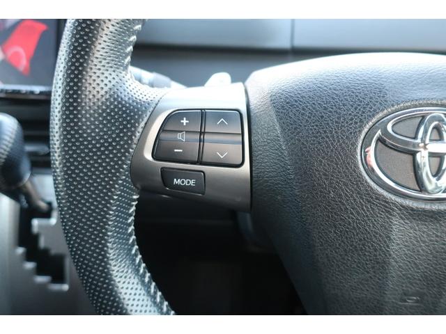 ヴォクシー 　特別仕様車　両側パワスラ　１０．２型後席モニター　ビッグＸ８型ナビ　地デジＴＶ　Ｂｌｕｅｔｏｏｔｈ　バックカメラ　ＤＶＤビデオ　ＥＴＣ　プッシュスタート　スペアキー　リア＆オートエアコン　オートライト（26枚目）