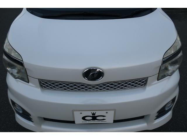 ヴォクシー 　特別仕様車　両側パワスラ　１０．２型後席モニター　ビッグＸ８型ナビ　地デジＴＶ　Ｂｌｕｅｔｏｏｔｈ　バックカメラ　ＤＶＤビデオ　ＥＴＣ　プッシュスタート　スペアキー　リア＆オートエアコン　オートライト（50枚目）