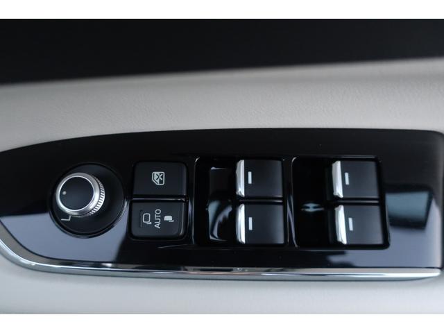 ＣＸ－８ ＸＤ　Ｌパッケージ　白革　３６０度カメラ　衝突軽減ブレーキ　前後センサー　電動リアゲート　追従クルコン　地デジＴＶ　Ｂｌｕｅｔｏｏｔｈ　バックカメラ　ＥＴＣ　シートヒーター　ハンドルヒーター　リア＆オートエアコン（33枚目）