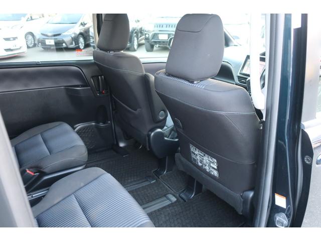 ヴォクシー ＺＳ　両側電動スライドドア　後席モニター　純正ナビ　地デジＴＶ　Ｂｌｕｅｔｏｏｔｈ　バックカメラ　ＤＶＤビデオ　ＥＴＣ　フロントフォグ　リヤ＆オートエアコン　オートライト　ＬＥＤヘッドライト　スマートキー（38枚目）