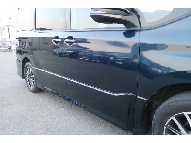 ヴォクシー ＺＳ　両側電動スライドドア　後席モニター　純正ナビ　地デジＴＶ　Ｂｌｕｅｔｏｏｔｈ　バックカメラ　ＤＶＤビデオ　ＥＴＣ　フロントフォグ　リヤ＆オートエアコン　オートライト　ＬＥＤヘッドライト　スマートキー（45枚目）