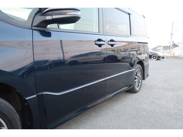 ヴォクシー ＺＳ　両側電動スライドドア　後席モニター　純正ナビ　地デジＴＶ　Ｂｌｕｅｔｏｏｔｈ　バックカメラ　ＤＶＤビデオ　ＥＴＣ　フロントフォグ　リヤ＆オートエアコン　オートライト　ＬＥＤヘッドライト　スマートキー（54枚目）