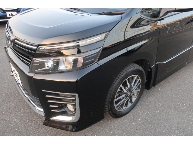 ヴォクシー ＺＳ　両側パワスラ　後席モニター　地デジＴＶ　Ｂｌｕｅｔｏｏｔｈ　バックカメラ　ＤＶＤビデオ　ＥＴＣ　ステアリングスイッチ　リア＆オートエアコン　オートライト　フロントフォグ　スマートキー（61枚目）