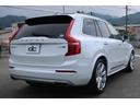 ＸＣ９０ Ｔ８　ツインエンジン　ＡＷＤ　インスクリプション　白レザー　ＰＨＥＶ　サンルーフ　３６０度カメラ　タイヤ４本新品　ミラーリング加工　ＹｏｕＴｕｂｅ動画　前後ドライブレコーダー　電動リアゲート　マッサージシート　７人乗り　ＬＥＤライト　充電ケーブル（4枚目）