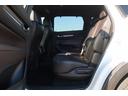 後部座席も広々。ロングドライブも快適です♪