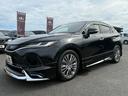 フォルムも美しく高級感溢れるSUV。街中を走る姿は存在感大です♪