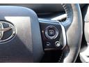 ステアリングスイッチで運転中の操作も楽に!