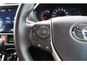 ステアリングスイッチで運転中の操作も楽に!