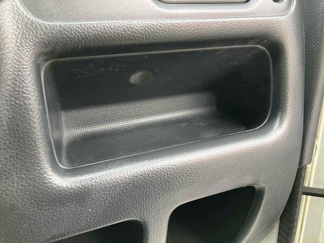 キャリイトラック ＫＣエアコン・パワステ　４ＷＤ　軽トラック　ＭＴ　エアコン（40枚目）