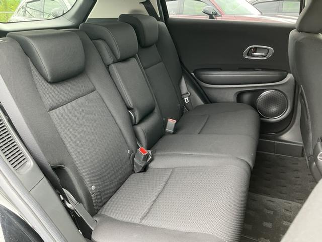 ヴェゼル ハイブリッドＸ・ホンダセンシング　４ＷＤ／純正８型ナビ／前方ドラレコ／シートヒーター／ＥＴＣ／Ｂカメラ／１オーナー車　レーンキープ　横滑防止　Ｒカメラ　禁煙　スマ－トキ－　クルコン　ＥＴＣ車載器　サイドエアバック　キーレスエントリー（10枚目）