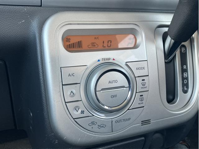 アルトラパン １０ｔｈアニバーサリーリミテッド　４ＷＤ／社外７型ナビ／フルセグＴＶ／Ｂｌｕｅｔｏｏｔｈ接続／シートヒーター／禁煙車　横滑り防止　４ＷＤ車　禁煙車両　ＷＳＲＳ　電動ミラー　ナビ＆ＴＶ　フルセグ地デジ　インテリキー　ＤＶＤ再生可能（16枚目）
