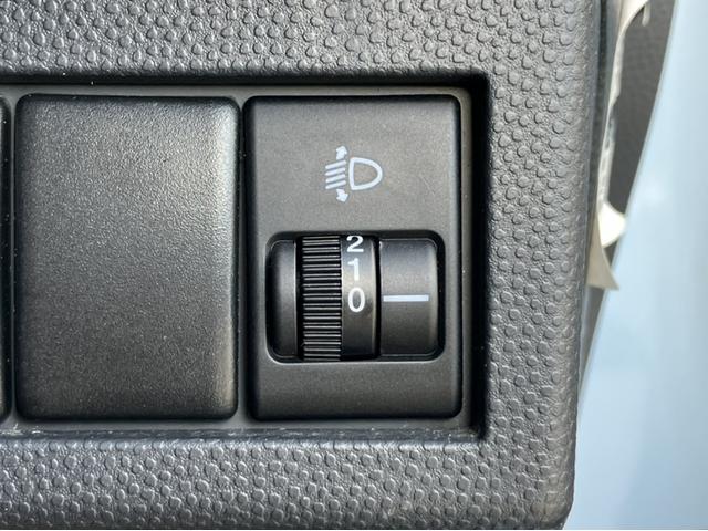 アルトラパン １０ｔｈアニバーサリーリミテッド　４ＷＤ／社外７型ナビ／フルセグＴＶ／Ｂｌｕｅｔｏｏｔｈ接続／シートヒーター／禁煙車　横滑り防止　４ＷＤ車　禁煙車両　ＷＳＲＳ　電動ミラー　ナビ＆ＴＶ　フルセグ地デジ　インテリキー　ＤＶＤ再生可能（20枚目）