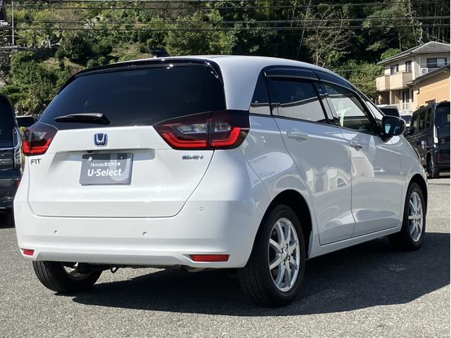 フィット e:HEVホーム 純正8型ナビ/前方ドラレコ/社外15インチAW/LEDヘッドライト/Bカメラ/1オーナー車 前後誤発進抑制機能 クリソナ 助手席エアバッグ 運転席エアバッグ 1オナ アイドリングストップ 禁煙 ABS(7枚目)