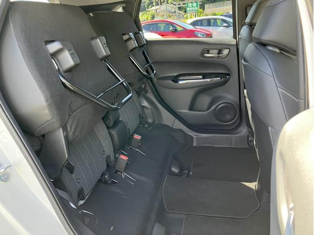 フィット e:HEVホーム 純正8型ナビ/前方ドラレコ/社外15インチAW/LEDヘッドライト/Bカメラ/1オーナー車 前後誤発進抑制機能 クリソナ 助手席エアバッグ 運転席エアバッグ 1オナ アイドリングストップ 禁煙 ABS(13枚目)