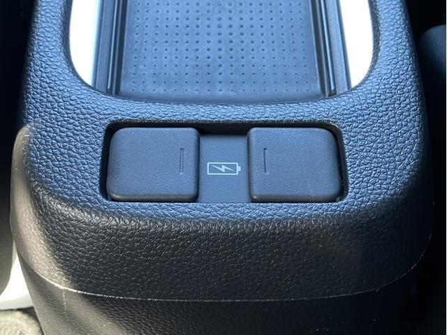 フィット e:HEVホーム 純正8型ナビ/前方ドラレコ/社外15インチAW/LEDヘッドライト/Bカメラ/1オーナー車 前後誤発進抑制機能 クリソナ 助手席エアバッグ 運転席エアバッグ 1オナ アイドリングストップ 禁煙 ABS(30枚目)