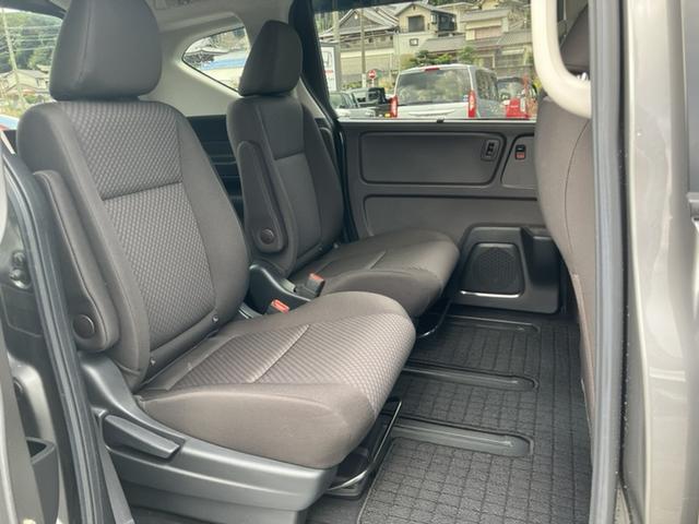 フリード G・ホンダセンシング 純正7型ナビ/両側PSD//ETC/LEDヘッドライト/シートヒーター/Bカメラ/1オーナー車 Fセグ 追突被害軽減ブレーキ iストップ Wエアバッグ パワーウィンドウ 1オ-ナ- スマートキ 禁煙(11枚目)