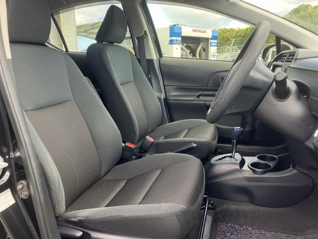 アクア Sスタイルブラック 純正7型ナビ/フルセグTV/Bカメラ/ETC/セーフティセンス バックモニタ- 地デジフルセグ ナビTV イモビライザー スマートキープッシュスタート ETC付き Wエアバッグ キーフリ ABS PS(11枚目)