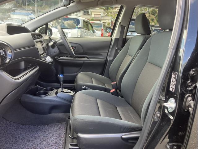 アクア Sスタイルブラック 純正7型ナビ/フルセグTV/Bカメラ/ETC/セーフティセンス バックモニタ- 地デジフルセグ ナビTV イモビライザー スマートキープッシュスタート ETC付き Wエアバッグ キーフリ ABS PS(12枚目)