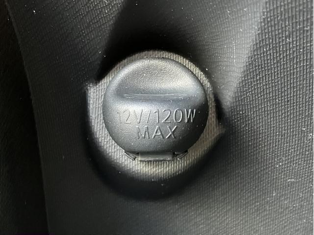 アクア Sスタイルブラック 純正7型ナビ/フルセグTV/Bカメラ/ETC/セーフティセンス バックモニタ- 地デジフルセグ ナビTV イモビライザー スマートキープッシュスタート ETC付き Wエアバッグ キーフリ ABS PS(27枚目)