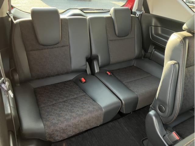 フリード クロスター・ホンダセンシング　Ｇａｔｅｒｓ９型ナビ／前後ドラレコ／両側ＰＳＤ／ＥＴＣ／シートヒーター／半革シート／１オーナー車　両ＰＳＤ　Ｂｌｕｅｔｏｏｔｈオーディオ　ＵＳＢポート　禁煙　地デジ　エアバック　Ｉストップ　ＶＳＡ（13枚目）