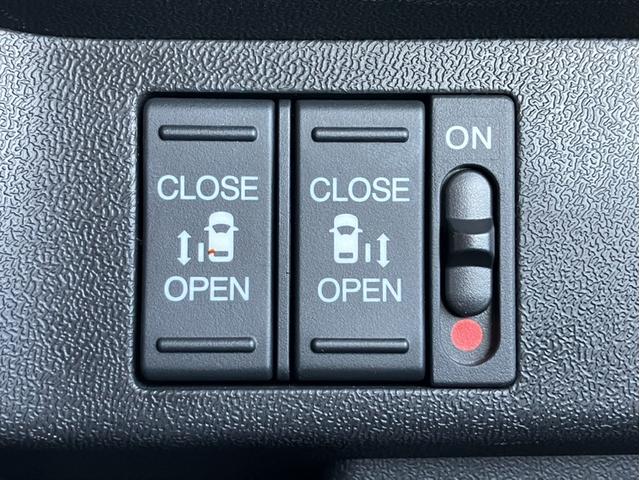 ステップワゴンスパーダ スパーダホンダセンシング Gaters10型ナビ/前後ドラレコ/両側PSD/ETC2.0/Bカメラ/1オーナー車 盗難防止 助手席エアバッグ ワンオーナ- Wパワスラ 地デジ LEDライト 横滑り防止システム オートエアコン(23枚目)