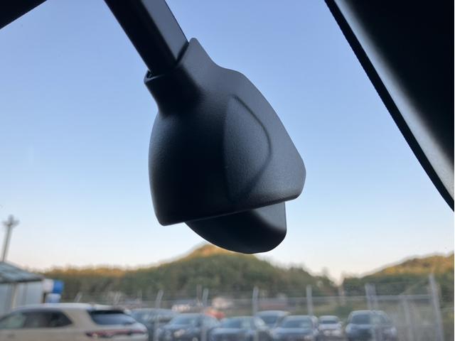 ヴェゼル e:HEVZ OPグリル/Gathers9型ナビ/前後ドラレコ/ETC2.0/Bカメラ/1オーナー車 LDA 衝突回避支援ブレーキ機能 1オナ スマキ BTオーディオ 半革 Pトランク フルオートエアコン Dレコ(18枚目)