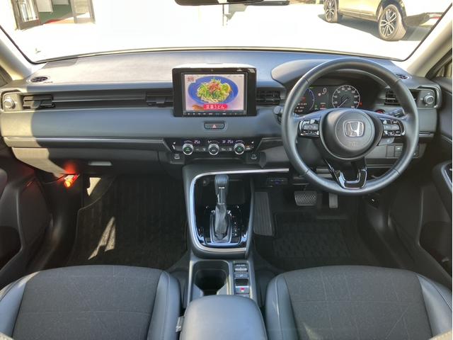 ヴェゼル ｅ：ＨＥＶＺ　Ｇａｔｈｅｒｓ８型ナビ／ＥＴＣ／Ｂカメラ／Ｐセンサー／１オーナー車　衝突回避支援ブレーキ機能　１オナ　スマキ　Ｐトランク　フルオートエアコン　エアバッグ　両席エアバック　Ｒカメ　パワーウィンドウ　禁煙（10枚目）