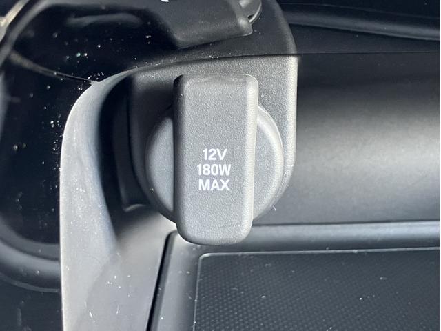 ヴェゼル ｅ：ＨＥＶＺ　Ｇａｔｈｅｒｓ８型ナビ／ＥＴＣ／Ｂカメラ／Ｐセンサー／１オーナー車　衝突回避支援ブレーキ機能　１オナ　スマキ　Ｐトランク　フルオートエアコン　エアバッグ　両席エアバック　Ｒカメ　パワーウィンドウ　禁煙（30枚目）