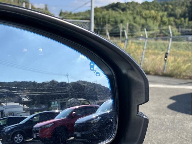 ヴェゼル ｅ：ＨＥＶＺ　Ｇａｔｈｅｒｓ８型ナビ／ＥＴＣ／Ｂカメラ／Ｐセンサー／１オーナー車　衝突回避支援ブレーキ機能　１オナ　スマキ　Ｐトランク　フルオートエアコン　エアバッグ　両席エアバック　Ｒカメ　パワーウィンドウ　禁煙（35枚目）