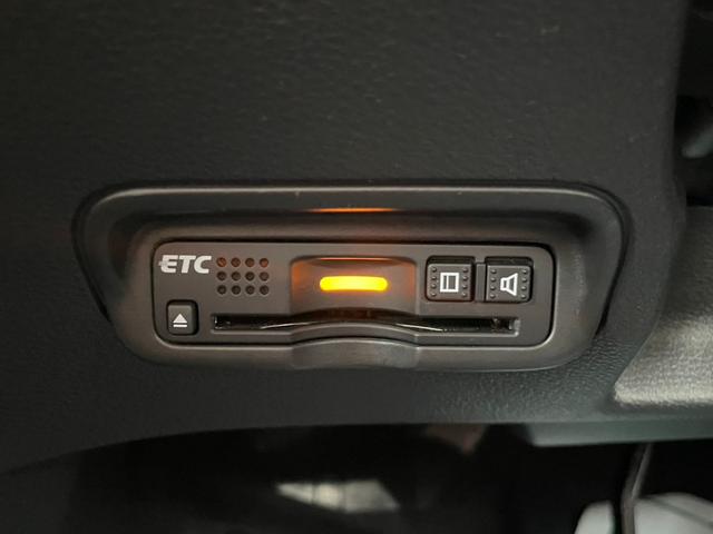 ヴェゼル ハイブリッドＸ・ホンダセンシング　純正７型ナビ／Ｂカメラ／ＥＴＣ／Ｂカメラ／フルセグＴＶ／Ｂｌｕｅｔｏｏｔｈ接続／１オーナー車　禁煙　地デジ　Ａクルーズ　Ｂモニ　スマキー　オートエアコン　ＶＳＡ　ＬＥＤヘッドライト　ＥＴＣ車載器（12枚目）