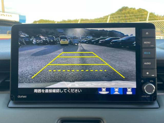 ヴェゼル ｅ：ＨＥＶＸ・ＨｕＮＴパッケージ　Ｈコネクトナビ／３カメドラレコ／ＥＴＣ２．０／Ｂカメラ／ルーフレール／元自社デモカー　盗難防止システム　地デジフルセグ　サイドエアバッグ　クリアランスソナー　横滑り防止機能　スマートキー　禁煙　ＡＢＳ（11枚目）