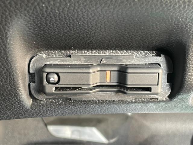 ヴェゼル ｅ：ＨＥＶＸ・ＨｕＮＴパッケージ　Ｈコネクトナビ／３カメドラレコ／ＥＴＣ２．０／Ｂカメラ／ルーフレール／元自社デモカー　盗難防止システム　地デジフルセグ　サイドエアバッグ　クリアランスソナー　横滑り防止機能　スマートキー　禁煙　ＡＢＳ（12枚目）