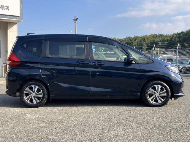 フリード Ｇ・ホンダセンシング　Ｓ・Ｃパケ／Ｇａｔｈｅｒｓ９型ナビ／前後ドラレコ／両側ＰＳＤ／右ハンズフリー／ＥＴＣ／シートヒーター／６人乗り／１オーナー車　Ｆセグ　追突被害軽減ブレーキ　ｉストップ　電格ドアミラー　Ｗエアバッグ（5枚目）