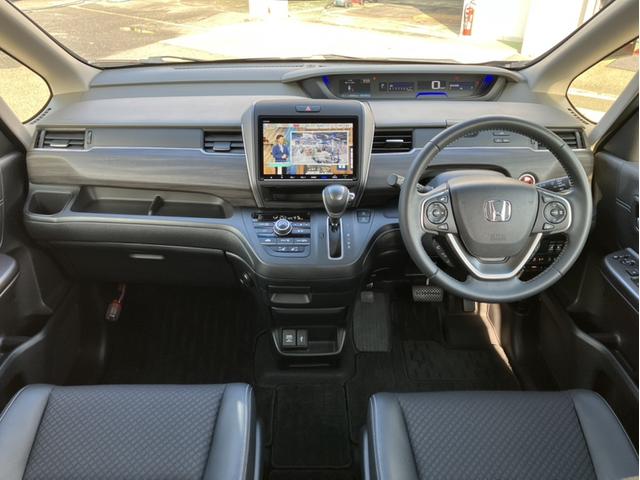 フリード Ｇ・ホンダセンシング　Ｓ・Ｃパケ／Ｇａｔｈｅｒｓ９型ナビ／前後ドラレコ／両側ＰＳＤ／右ハンズフリー／ＥＴＣ／シートヒーター／６人乗り／１オーナー車　Ｆセグ　追突被害軽減ブレーキ　ｉストップ　電格ドアミラー　Ｗエアバッグ（10枚目）