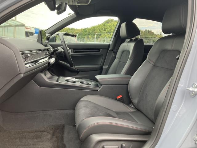 シビック ｅ：ＨＥＶ　Ｈコネクトナビ／Ｆロアスカート／Ｒスポイラー／ブラックエンブレム／３カメドラレコ／ＢＯＳＥサウンド／ＥＴＣ２．０／Ｐシート／Ｐセンサー　盗難防止システム　クリアランスソナー　オートクルーズコントロール（12枚目）