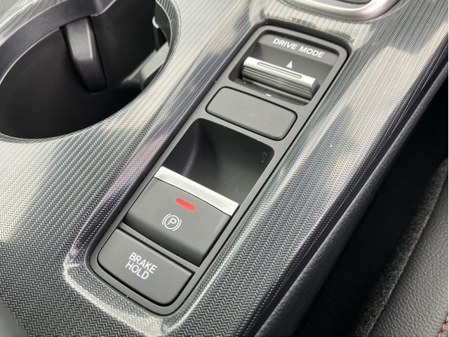 シビック ｅ：ＨＥＶ　Ｈコネクトナビ／Ｆロアスカート／Ｒスポイラー／ブラックエンブレム／３カメドラレコ／ＢＯＳＥサウンド／ＥＴＣ２．０／Ｐシート／Ｐセンサー　盗難防止システム　クリアランスソナー　オートクルーズコントロール（21枚目）