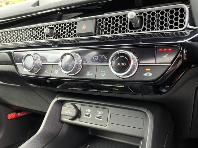 シビック ｅ：ＨＥＶ　Ｈコネクトナビ／Ｆロアスカート／Ｒスポイラー／ブラックエンブレム／３カメドラレコ／ＢＯＳＥサウンド／ＥＴＣ２．０／Ｐシート／Ｐセンサー　盗難防止システム　クリアランスソナー　オートクルーズコントロール（22枚目）