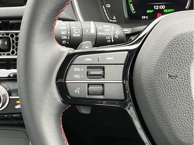 シビック ｅ：ＨＥＶ　Ｈコネクトナビ／Ｆロアスカート／Ｒスポイラー／ブラックエンブレム／３カメドラレコ／ＢＯＳＥサウンド／ＥＴＣ２．０／Ｐシート／Ｐセンサー　盗難防止システム　クリアランスソナー　オートクルーズコントロール（31枚目）