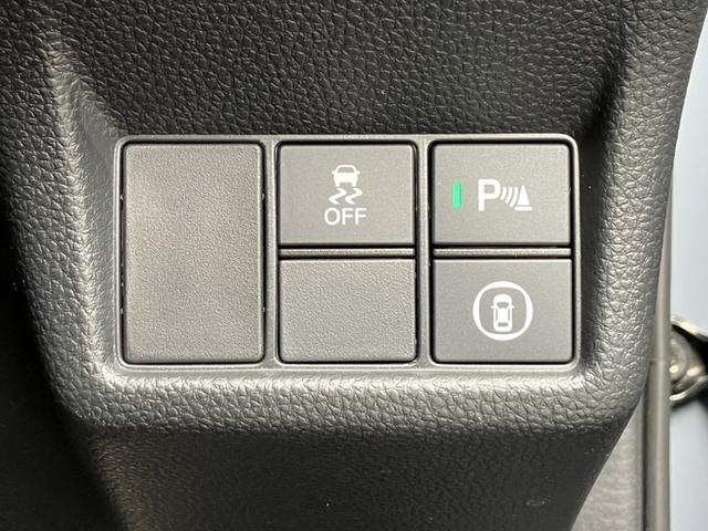 シビック ｅ：ＨＥＶ　Ｈコネクトナビ／Ｆロアスカート／Ｒスポイラー／ブラックエンブレム／３カメドラレコ／ＢＯＳＥサウンド／ＥＴＣ２．０／Ｐシート／Ｐセンサー　盗難防止システム　クリアランスソナー　オートクルーズコントロール（34枚目）