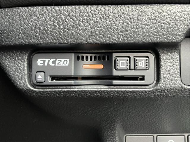 シビック ｅ：ＨＥＶ　Ｈコネクトナビ／Ｆロアスカート／Ｒスポイラー／ブラックエンブレム／３カメドラレコ／ＢＯＳＥサウンド／ＥＴＣ２．０／Ｐシート／Ｐセンサー　盗難防止システム　クリアランスソナー　オートクルーズコントロール（35枚目）