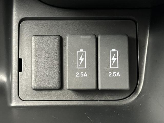 Ｎ－ＢＯＸカスタム Ｇ・Ｌターボホンダセンシング　社外７型ナビ／両側ＰＳＤ／ＥＴＣ／Ｂカメラ／１セグＴＶ／Ｂｌｕｅｔｏｏｔｈ接続／半革シート　両側ＰＷスライドドア　Ｂモニタ　Ｉストップ　禁煙　セキュリティー　ＵＳＢ接続　クルーズコントロール　ナビＴＶ（26枚目）