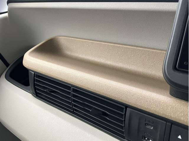 Ｎ－ＢＯＸ ファッションスタイル　Ｈコネクトディスプレイ／前方ドラレコ／両側ＰＳＤ／ＥＴＣ／Ｂカメラ／Ｐセンサー／シートヒーター／元デモカー　禁煙　ソナー　盗難防止装置　スマートキ　ＵＳＢポート　ＬＥＤランプ　バックモニター　クルコン（33枚目）