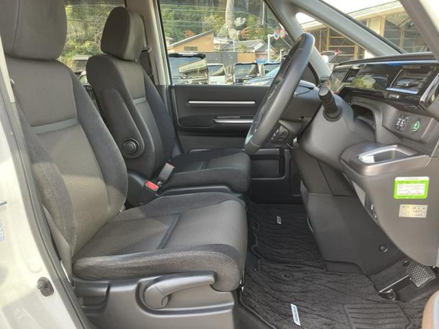 ステップワゴンスパーダ ｅ：ＨＥＶスパーダＧホンダセンシング　純正１０型ナビ／後席モニター／前後ドラレコ／両側ＰＳＤ／ＥＴＣ／Ｂカメラ／１オーナー車　ＬＥＤライト　ドライブレコーダ　セキュリティアラーム　横滑り防止装置　クルーズコントロール　ＵＳＢ接続　フルセグ（12枚目）