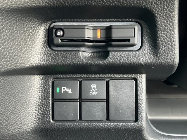 Ｎ－ＢＯＸカスタム Ｌ　純正７型ナビ／前後ドラレコ／左ＰＳＤ／ＥＴＣ／シートヒーター／Ｂカメラ／Ｐセンサー／１オーナー車　ＢＴ接続　Ｐソナー　電動格納ミラ－　禁煙　衝突安全ボディ　車線逸脱警報装置　サイドエアバッグ　ナビＴＶ（26枚目）