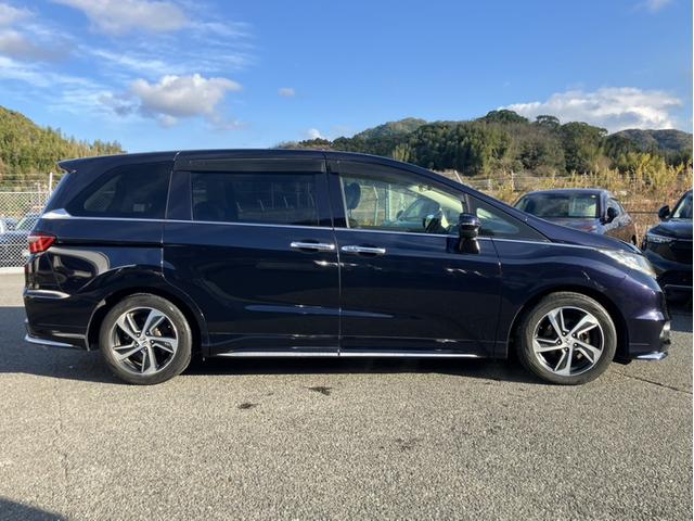 オデッセイ アブソルート　メーカーＯＰナビ／両側ＰＳＤ／ＥＴＣ／Ｂカメラ／１オーナー車　電動格納式ドアミラー　Ｂｌｕｅｔｏｏｔｈ音楽　緊急ブレーキ　スマートキー＆プッシュスタート　盗難防止　クルーズＣ　リアカメラ　ＥＴＣ装備（5枚目）