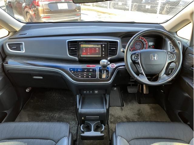 オデッセイ アブソルート　メーカーＯＰナビ／両側ＰＳＤ／ＥＴＣ／Ｂカメラ／１オーナー車　電動格納式ドアミラー　Ｂｌｕｅｔｏｏｔｈ音楽　緊急ブレーキ　スマートキー＆プッシュスタート　盗難防止　クルーズＣ　リアカメラ　ＥＴＣ装備（10枚目）